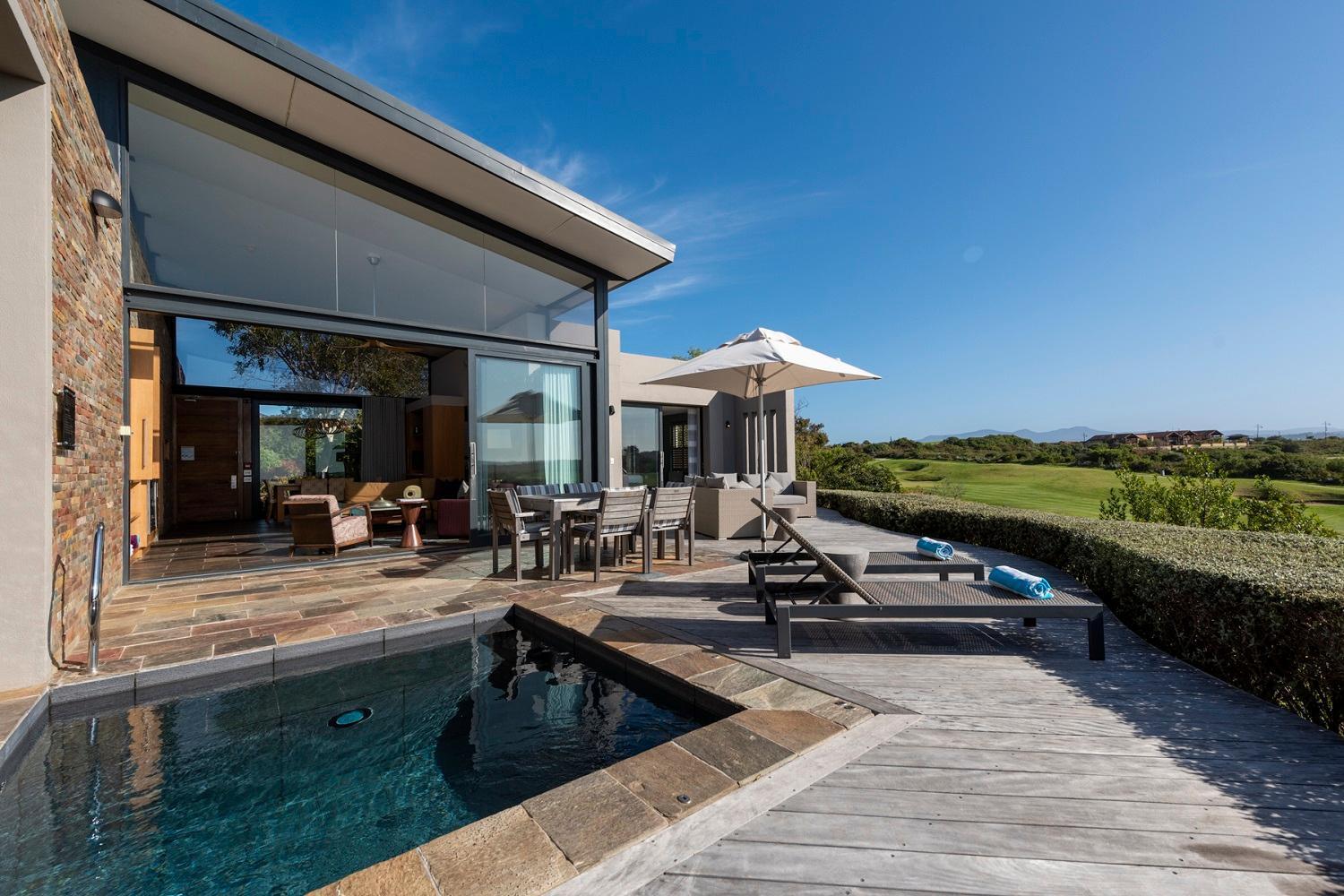 Pezula Nature Retreat Knysna Exterior photo Villa at the Cape of Good Hope